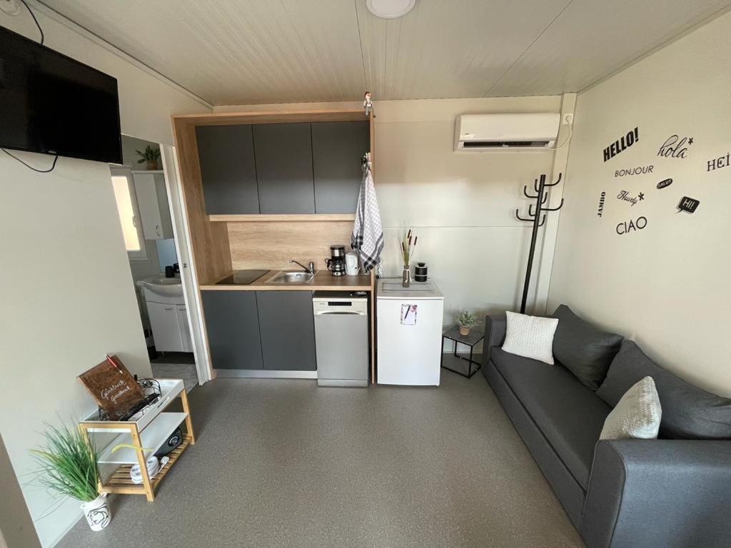 H&S Mobile Home Privlaka  Exterior photo
